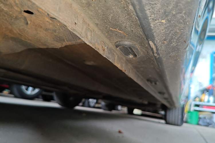 Used Roewe i5 2021 1.5L Manual Platinum Edition Left Side Sill
