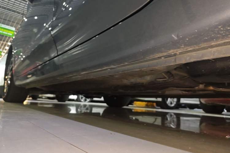Used Roewe i5 2021 1.5L CVT Diamond Edition Left Side Sill
