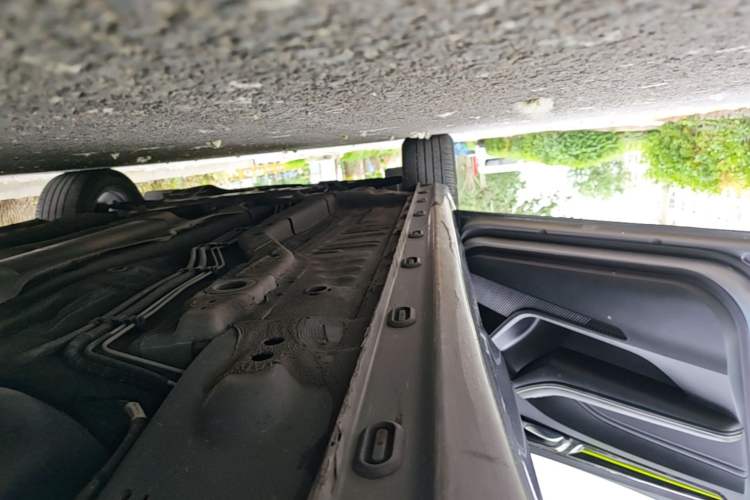 Used Roewe i5 2021 1.5L CVT Diamond Edition Left Side Sill