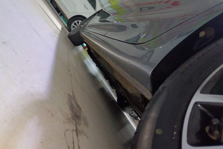 Used Roewe i5 2021 1.5L CVT Platinum Edition Left Side Sill