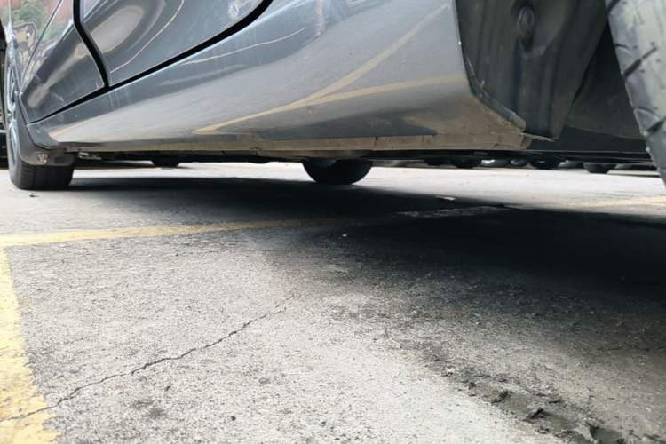Used Roewe i5 2021 1.5L CVT Starry Edition Left Side Sill