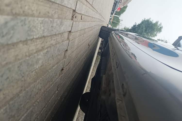 Used Roewe i5 2021 Revised Version 1.5L CVT Diamond Edition Left Side Sill