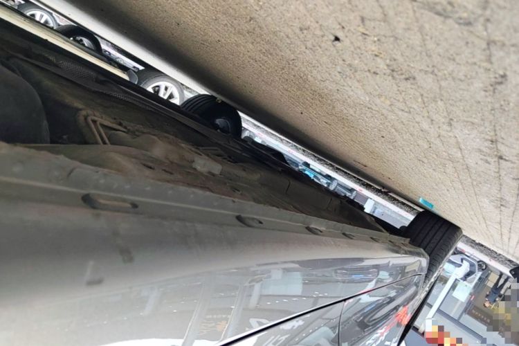 Used Roewe i5 2021 1.5L CVT Diamond Edition Left Side Sill