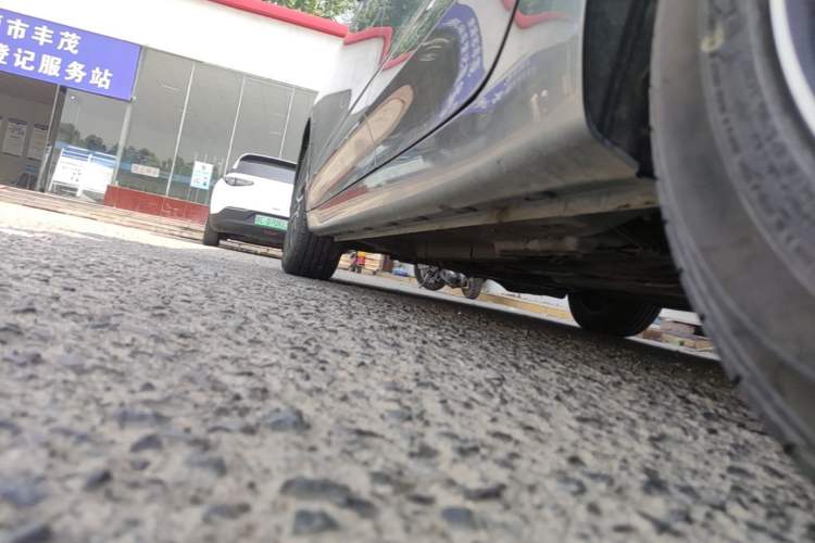 Used Roewe i5 2021 1.5L CVT Diamond Edition Left Side Sill