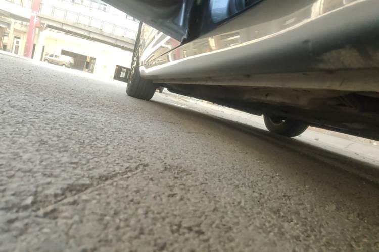 Used Roewe i5 2021 1.5L Manual Platinum Edition Left Side Sill
