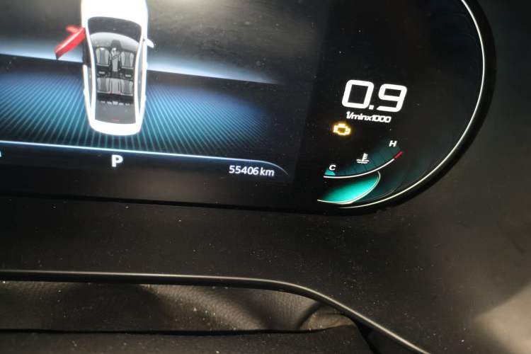 Used Roewe i5 2021 1.5L CVT Diamond Edition Odometer Close Up
