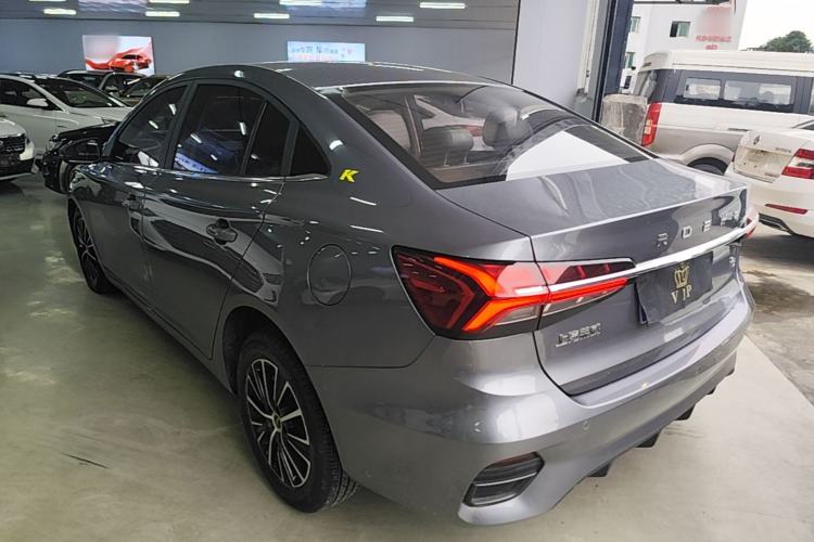 Used Roewe i5 2021 1.5L CVT Diamond Edition Rear Left 45 Deg
