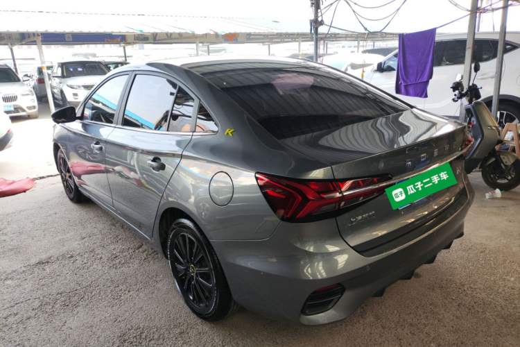 Used Roewe i5 2021 Revised Version 1.5L CVT Diamond Edition Rear Left 45 Deg