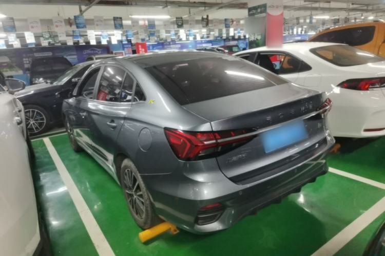 Used Roewe i5 2021 1.5L CVT Diamond Edition Rear Left 45 Deg
