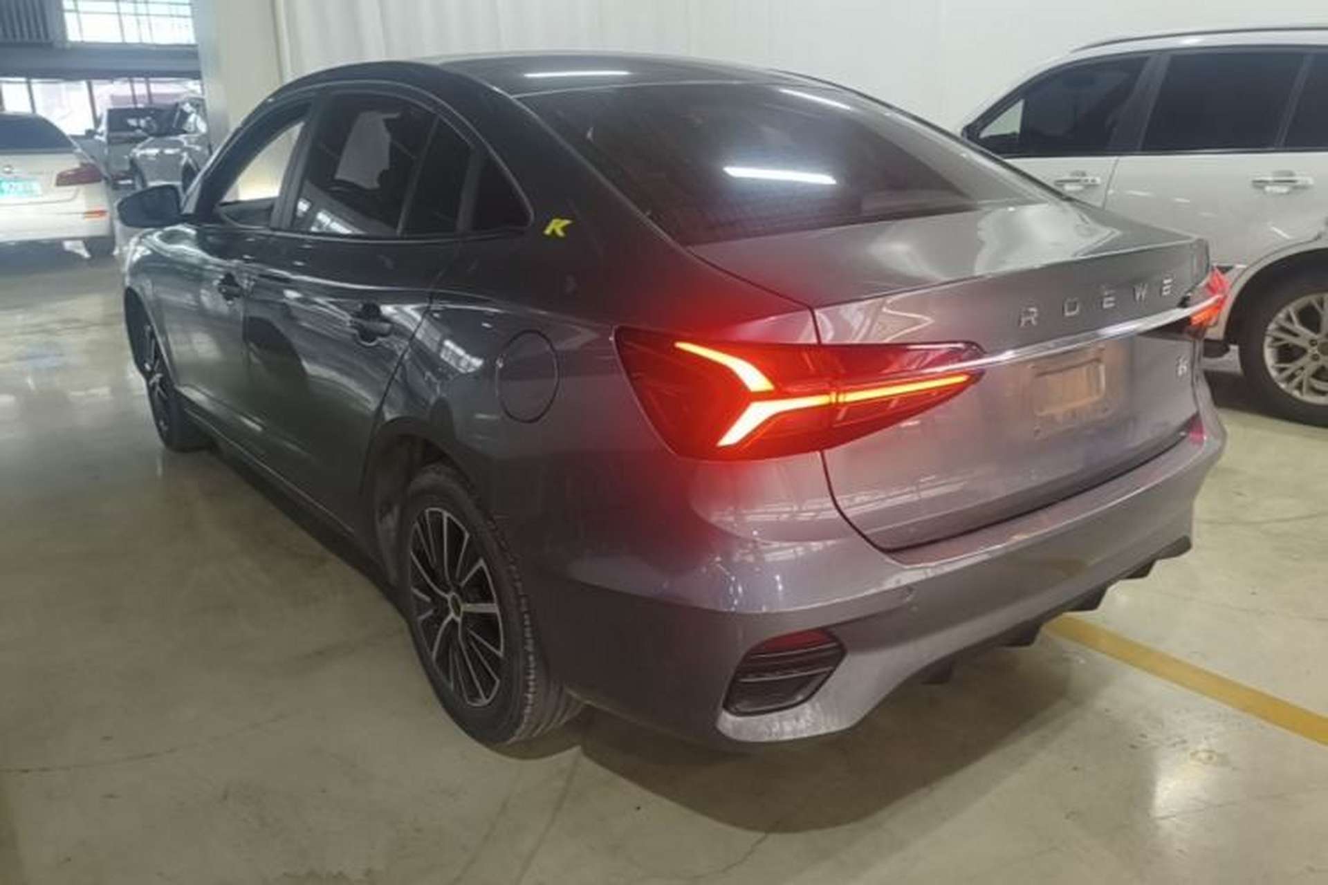 Used Roewe i5 2021 1.5L CVT Platinum Edition Rear Left 45 Deg