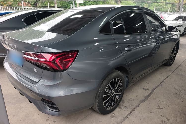 Used Roewe i5 2021 1.5L Manual Platinum Edition Rear Right 45 Deg