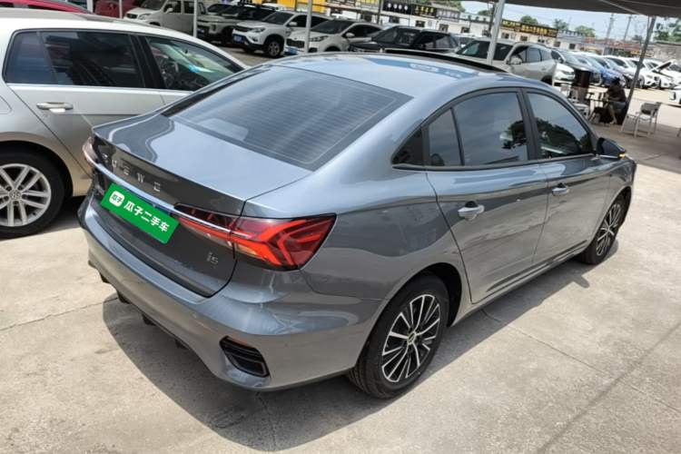 Used Roewe i5 2021 1.5L CVT Platinum Edition Rear Right 45 Deg
