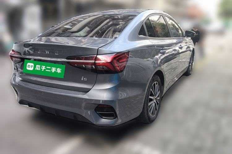 Used Roewe i5 2021 1.5L CVT Platinum Edition Rear Right 45 Deg