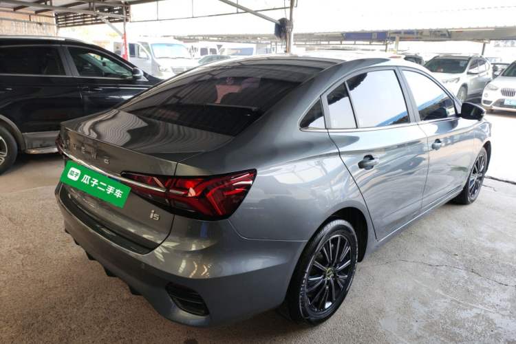 Used Roewe i5 2021 Revised Version 1.5L CVT Diamond Edition Rear Right 45 Deg