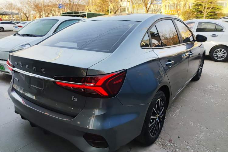 Used Roewe i5 2021 1.5L CVT Platinum Edition Rear Right 45 Deg