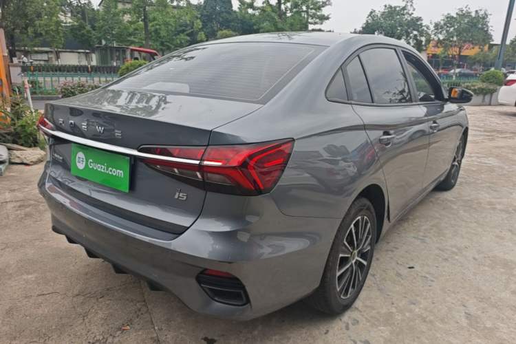 Used Roewe i5 2021 1.5L CVT Platinum Edition Rear Right 45 Deg