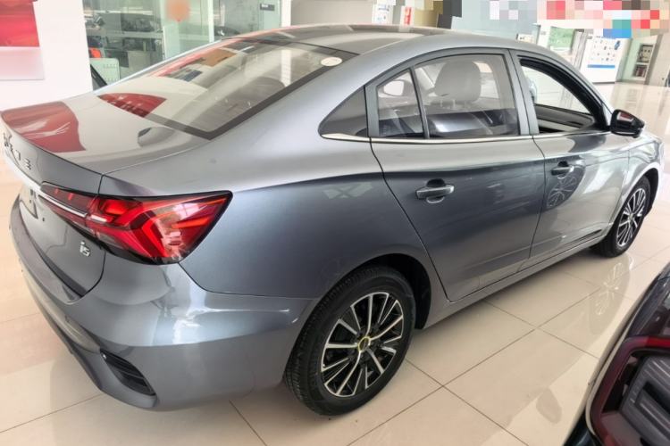 Used Roewe i5 2021 Revised Version 1.5L CVT Diamond Edition Rear Right 45 Deg