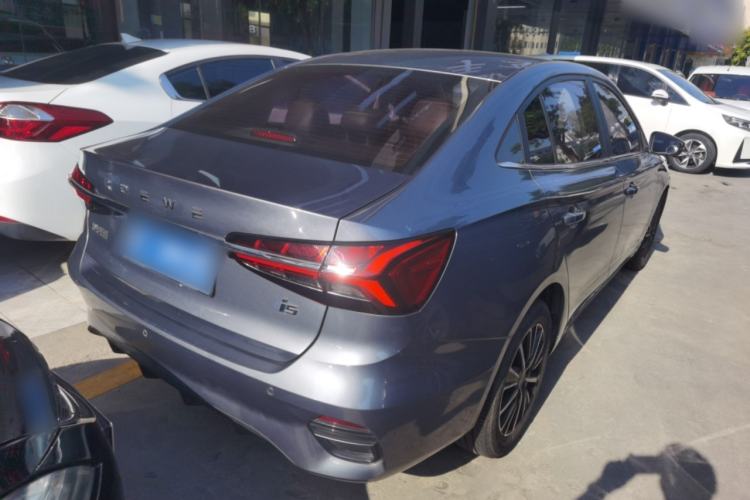 Used Roewe i5 2021 Revised Version 1.5L CVT Diamond Edition Rear Right 45 Deg