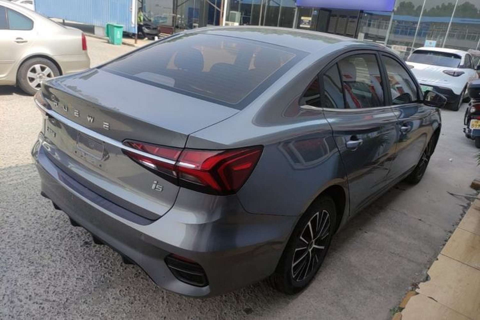 Used Roewe i5 2021 1.5L CVT Diamond Edition Rear Right 45 Deg