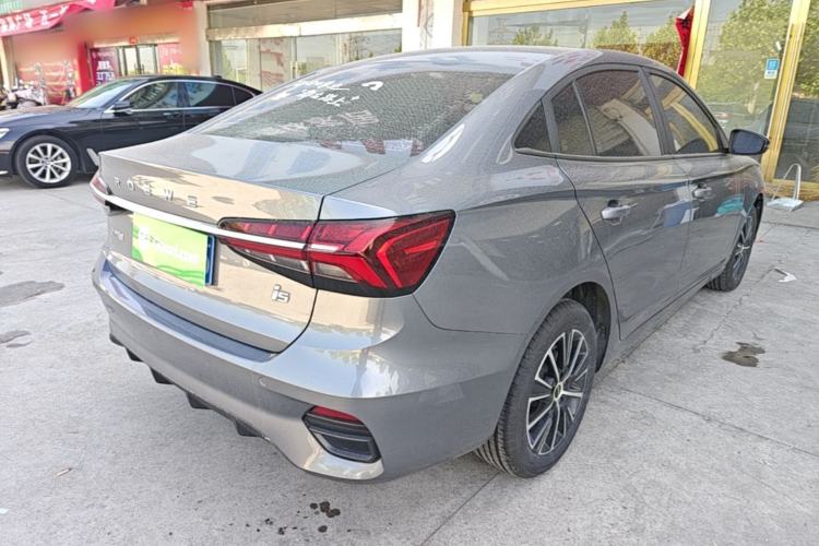 Used Roewe i5 2021 1.5L CVT Platinum Edition Rear Right 45 Deg