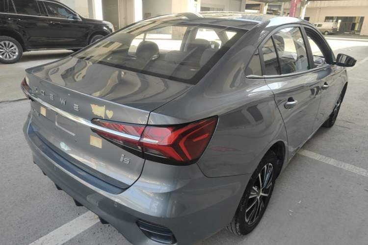 Used Roewe i5 2021 1.5L Manual Platinum Edition Rear Right 45 Deg