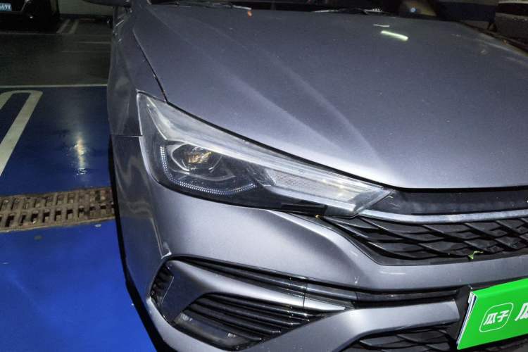 Used Roewe i5 2021 1.5L CVT Platinum Edition Right Front Headlight