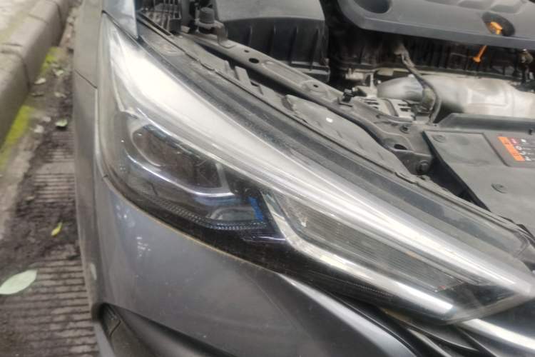 Used Roewe i5 2021 1.5L CVT Diamond Edition Right Front Headlight