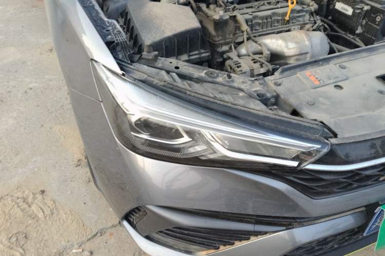 Used Roewe i5 2021 1.5L CVT Platinum Edition Right Front Headlight