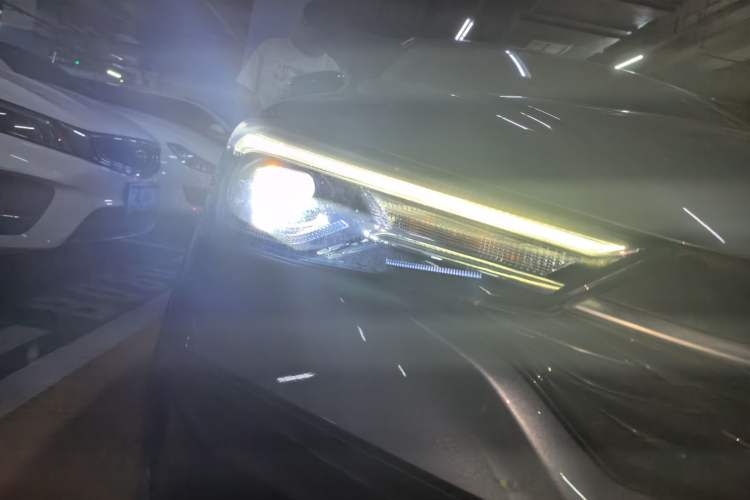 Used Roewe i5 2021 1.5L CVT Diamond Edition Right Front Headlight