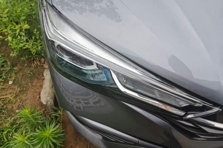 Used Roewe i5 2021 1.5L CVT Diamond Edition Right Front Headlight