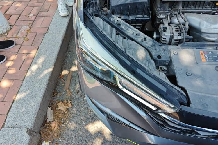 Used Roewe i5 2021 1.5L CVT Starry Edition Right Front Headlight