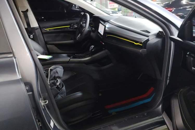 Used Roewe i5 2021 1.5L CVT Diamond Edition Right Front Seat