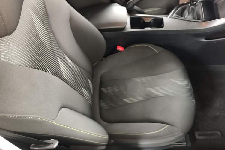 Used Roewe i5 2021 1.5L Manual Platinum Edition Right Front Seat
