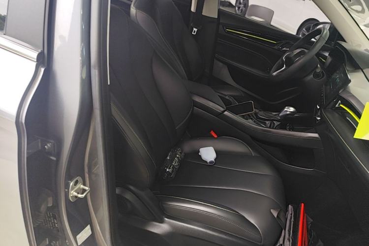 Used Roewe i5 2021 1.5L CVT Diamond Edition Right Front Seat