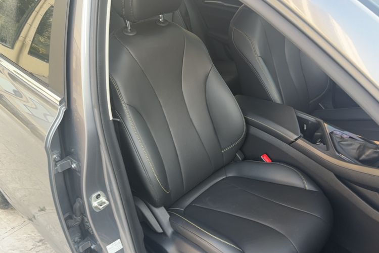 Used Roewe i5 2021 1.5L CVT Diamond Edition Right Front Seat