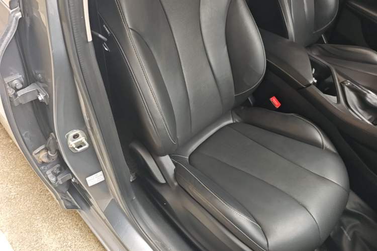 Used Roewe i5 2021 1.5L CVT Diamond Edition Right Front Seat