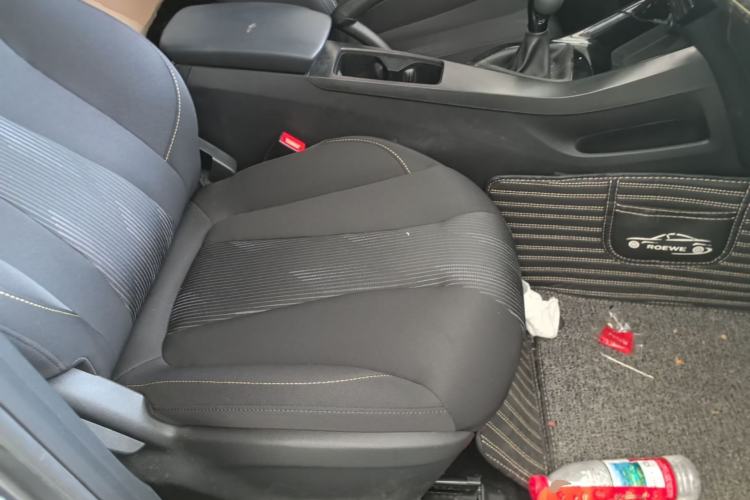 Used Roewe i5 2021 1.5L Manual Platinum Edition Right Front Seat