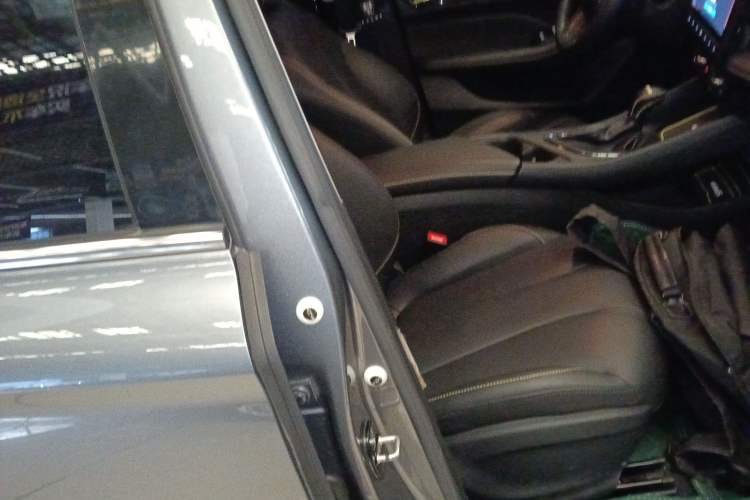 Used Roewe i5 2021 Revised Version 1.5L CVT Diamond Edition Right Front Seat
