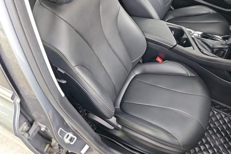 Used Roewe i5 2021 1.5L CVT Diamond Edition Right Front Seat