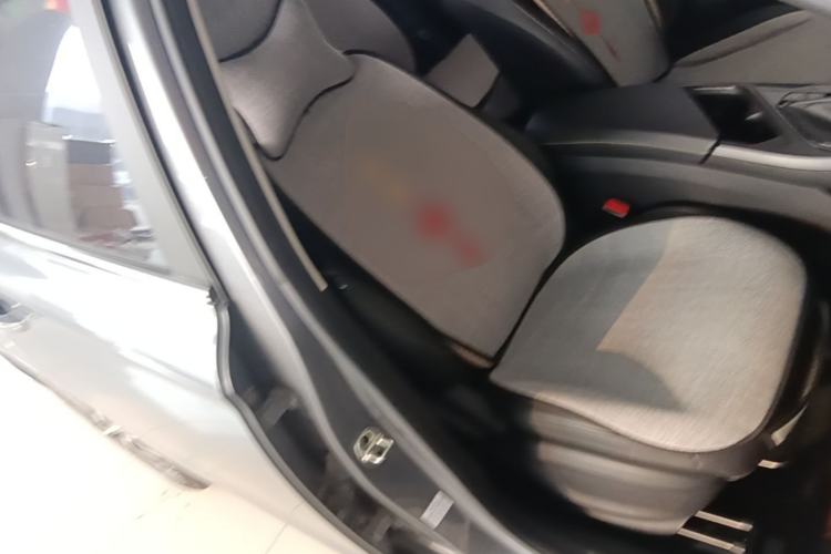 Used Roewe i5 2021 Revised Version 1.5L CVT Diamond Edition Right Front Seat