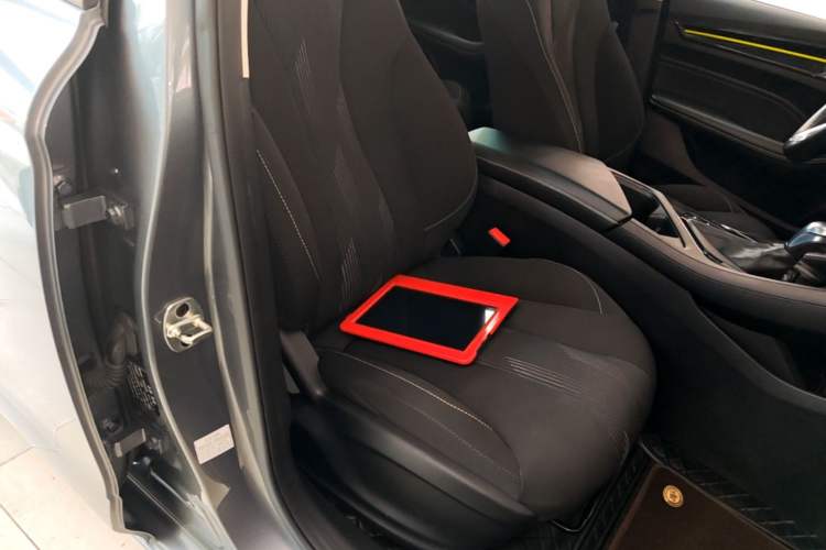 Used Roewe i5 2021 1.5L CVT Platinum Edition Right Front Seat