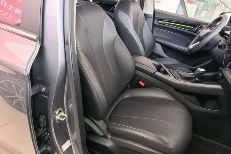 Used Roewe i5 2021 Revised Version 1.5L CVT Diamond Edition Right Front Seat