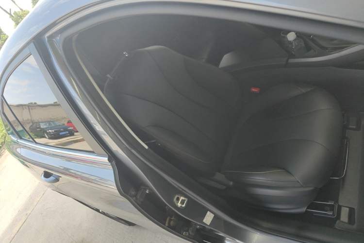 Used Roewe i5 2021 1.5L CVT Diamond Edition Right Front Seat