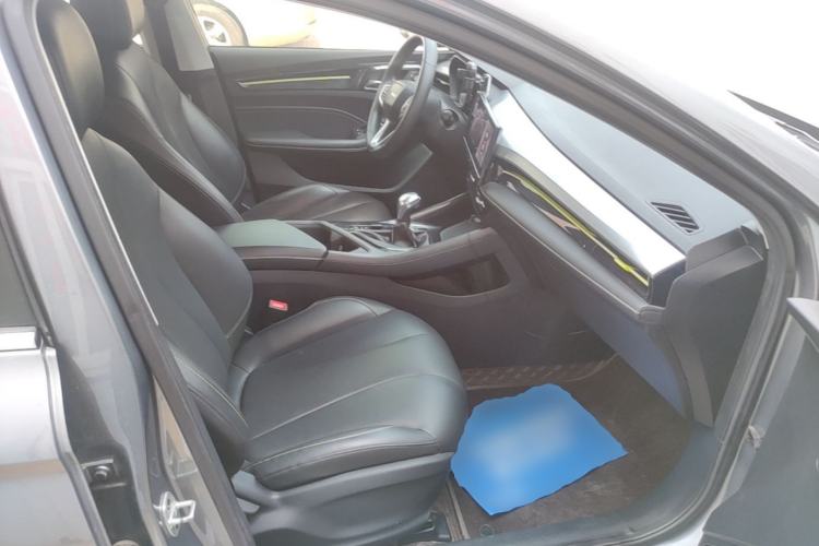 Used Roewe i5 2021 1.5L CVT Diamond Edition Right Front Seat