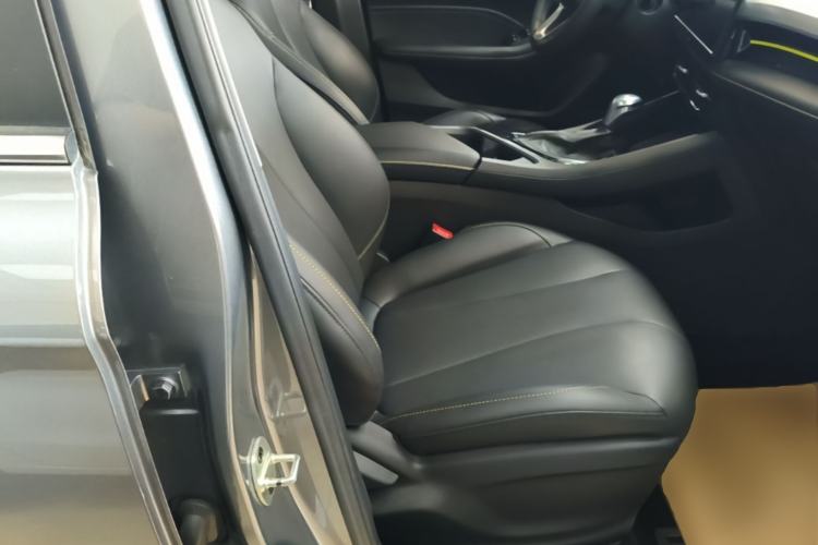 Used Roewe i5 2021 1.5L CVT Diamond Edition Right Front Seat