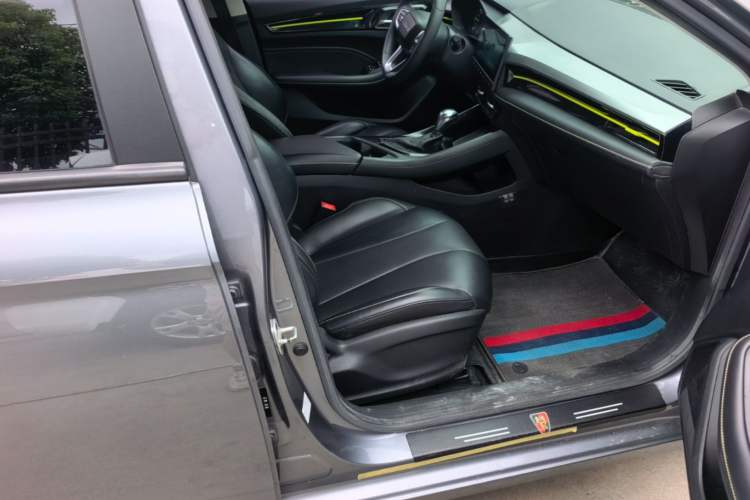 Used Roewe i5 2021 1.5L CVT Platinum Edition Right Front Seat
