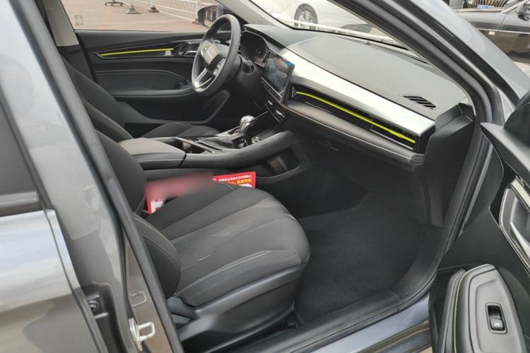 Used Roewe i5 2021 1.5L CVT Platinum Edition Right Front Seat