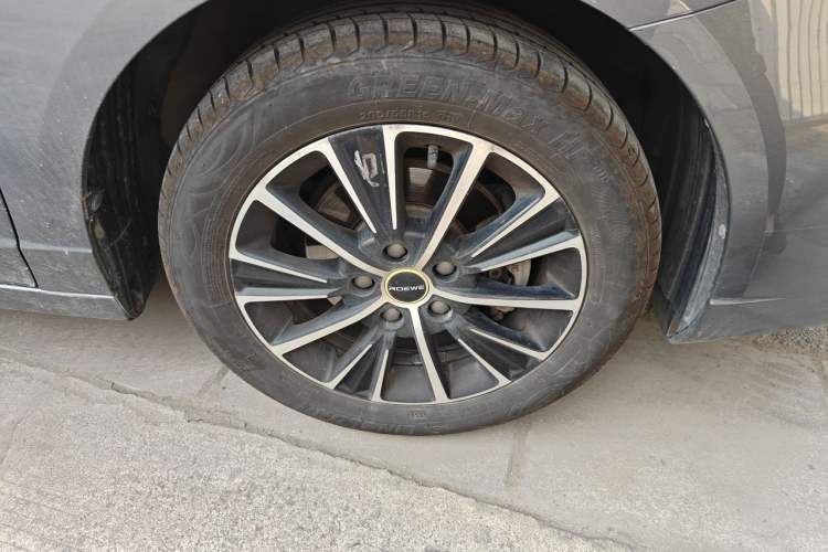 Used Roewe i5 2021 1.5L CVT Diamond Edition Right Front Wheel Hub