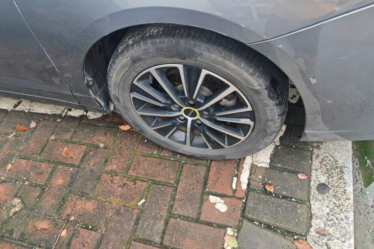 Used Roewe i5 2021 1.5L CVT Diamond Edition Right Front Wheel Hub
