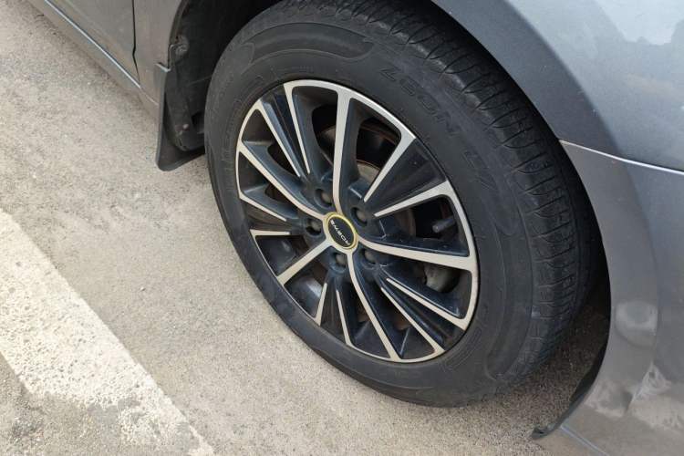 Used Roewe i5 2021 1.5L CVT Diamond Edition Right Front Wheel Hub